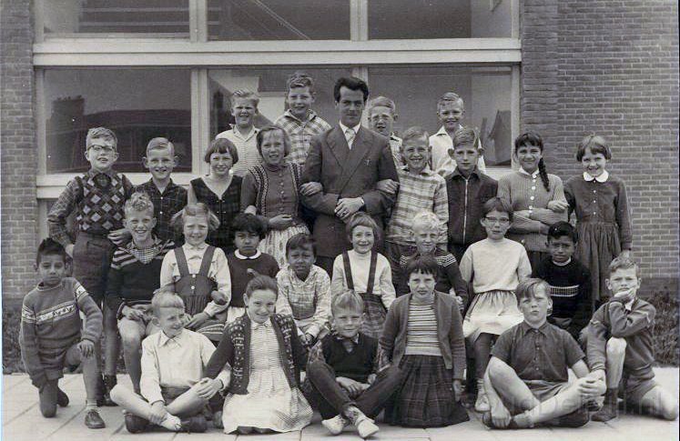 Schoolfoto Noorderkroon klas 3 1959 - 1960.jpg